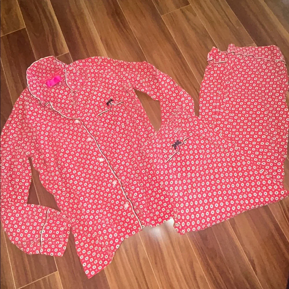 Medium Victoria’s Secret 100% cotton pajama set